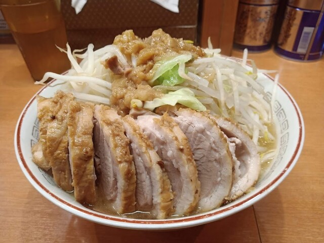 大豚は十分すぎる量 おなか一杯おいしくいただけます By Goo1 豚山 大塚店 ブタヤマ 大塚 ラーメン 食べログ