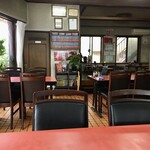 Chuukaryouri Kiraku - 開店時間直後の店内。