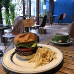 ファンゴー - 【10月のMonthly Burger】  『ディアブル牛タンバーガー¥1800』 『ホットコーヒー¥450』