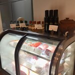 Abats - オリーブオイルやバルサミコも販売しています