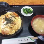 三久食堂 - 料理写真:かつ丼