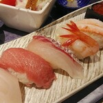 ろ組 - 「にぎり上ランチ」のお寿司　