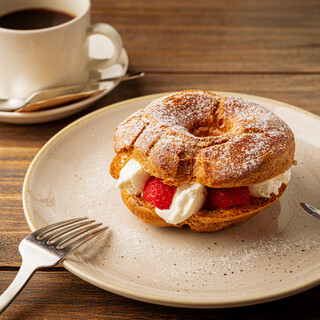 TORQUE SPICE & HERB TABLE & COURT_1