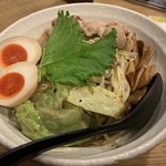 麺屋 団長 - 男のまぜ麺（200g）（￥890） ・炒め野菜盛り（￥100）