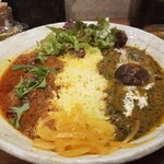 SPICY CURRY 魯珈 - 選べる２種カレー(サグポークwith椎茸＋ 激辛ラムカレー～Ｅモード～)