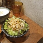 SPICY CURRY 魯珈 - ぷちサラダ＋ラッシー