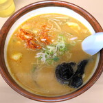 月見軒 - みそキムチラーメン_900円