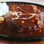 Leaf - ハンバーグのアップ。
                                300gなので写真よりは大きいです。