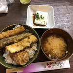 居喰処 光 - 2020/10/12
      本日の日替り 天丼 500円