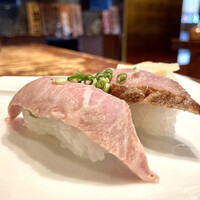 飛騨牛一頭家 馬喰一代 銀座 - 最飛び極上コース　5,390円：選べる前菜は、最飛び寿司　2貫