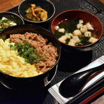 Minced rice bowl set meal