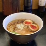 麺処 にしむら - 醤油らーめん半熟たまご