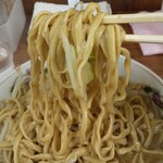 ラーメン二郎 - 咀嚼回数多め