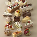 パティスリージロー - 彩り豊かなケーキたちがお出迎え♪（写真はイメージです）