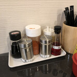 麺屋 うえまつ - 卓上