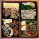 くわせ屋 - 家光弁当；2,500円。