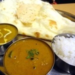 SHIVA - ポークカレーとオクラキーマ