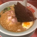 ラーメン山岡家 - 味噌チャーシューメン味付きたまごトッピング