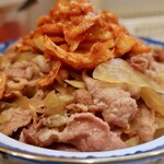 牛八 - キムチ牛丼中盛（630円）