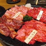 焼肉 萬屋 - 