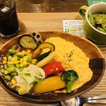 Little Yummy - カレーとサラダとコーヒー