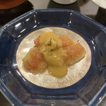 あま木 - 地元碧南産の茹でたイチジク。クルミあん肝ソース