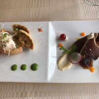 山手十番館 レストラン＆カフェ - 前菜　栗のキッシュ　鰹のたたき