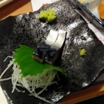 魚と酒 はなたれ - 既に２切れ食べちゃいました。
      〆さば、最高の〆っぷり！