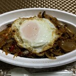 クワカンワット - 目玉焼きが鎮座