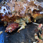 Kaoru ya - ミックスお好み焼きの断面