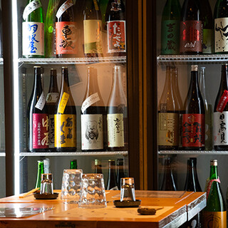 利き酒師が厳選。日本酒セラーに並ぶ全国各地の銘酒たち