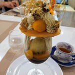 アトリエコータ - ピスタチオとあんずのパフェ