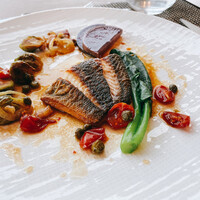 オールデイダイニング オアシスガーデン - 本日のお魚(イサキをバターで焼いたもの。たしか…。)