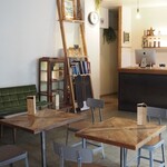 Almond hostel & cafe - 