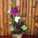 むらび - 廊下の七夕の飾りと生花