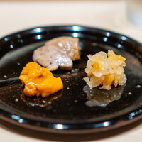 鮨 はしもと - 白海老カラスミ和え 　あん肝 　雲丹