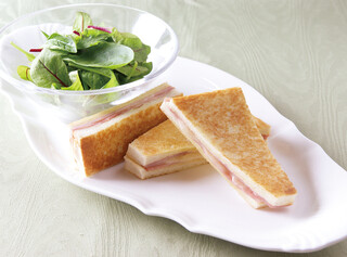 ラウンジ kinkei - 朝食ホットサンド「ハム＆チーズ」
