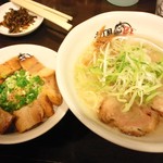 壱丁目ラーメン 本店直営 大分光吉店 - 