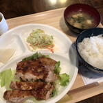 家庭料理　かわじ - ♪鳥もも肉のクレイジーソルト定食 ￥600