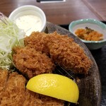 とんかつ 和幸 - 牡蠣３コ。