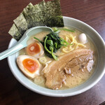 喜濱家 - 濃厚豚骨ラーメン醤油