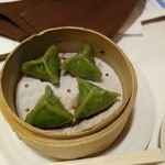 倶楽湾 - 点心：ほうれん草の蒸し餃子