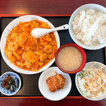 中華料理 翔龍 - ランチセット海老と玉子のチリソース