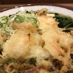 そばの神田 東一屋 - えびかき揚げに着目する。