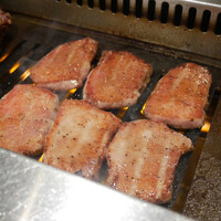 焼肉 ジャンボ はなれ - 