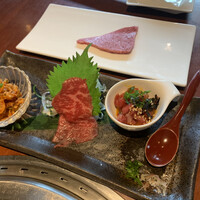 蕃 YORONIKU - 