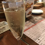 ESOLA - スパークリングワイン