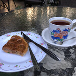 Cafe aux coin des cerisiers - 無花果のタルトと紅茶