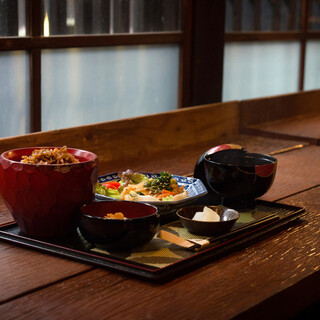 黒江ぬりもの館_1