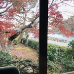 茶寮 八翠 - 紅葉の季節　ほんとに綺麗です！